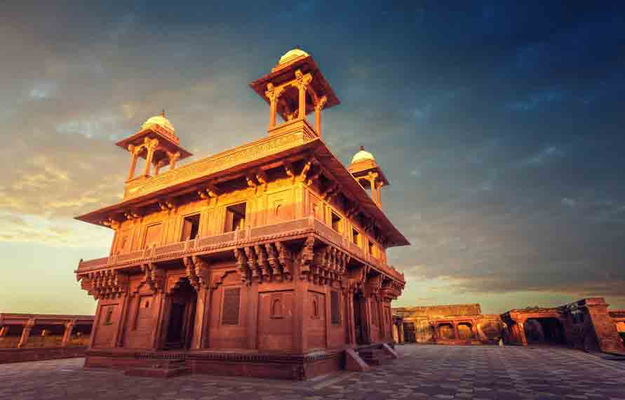 golden triangle tour with heritage hotels